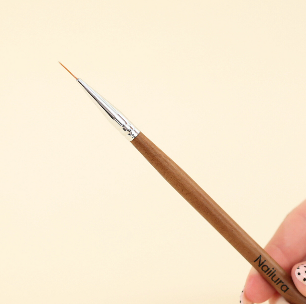 Liner Brush