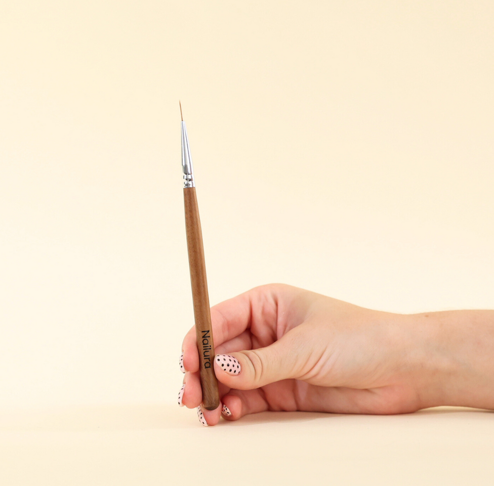 Liner Brush