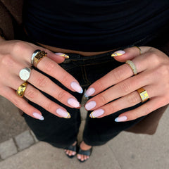 Pastelfarvede French Tips