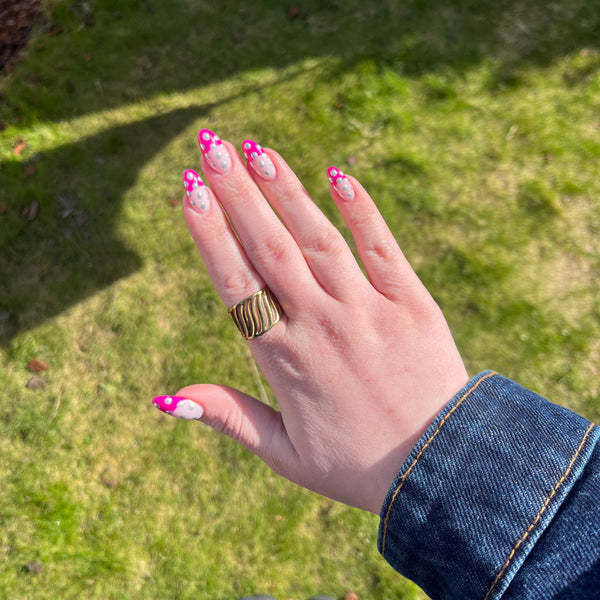 Pink French Tips med Chrome dots