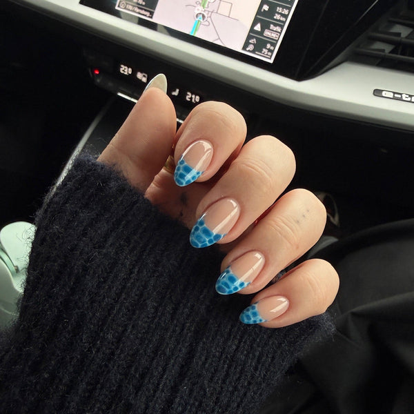 Blå Blooming French Tips