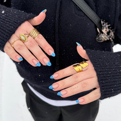 Blå Blooming French Tips