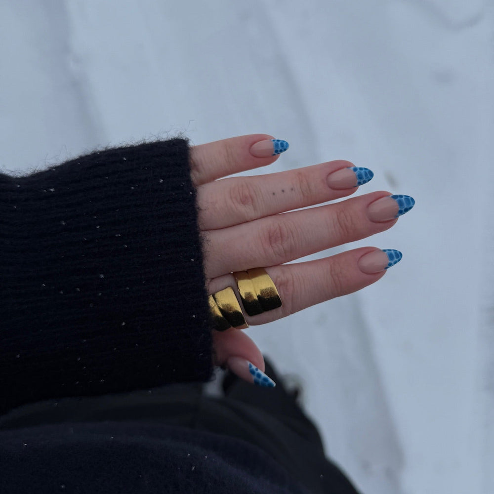 Blå Blooming French Tips