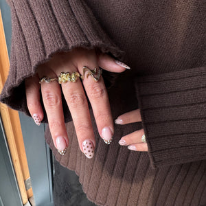 Brune dots & French Tips