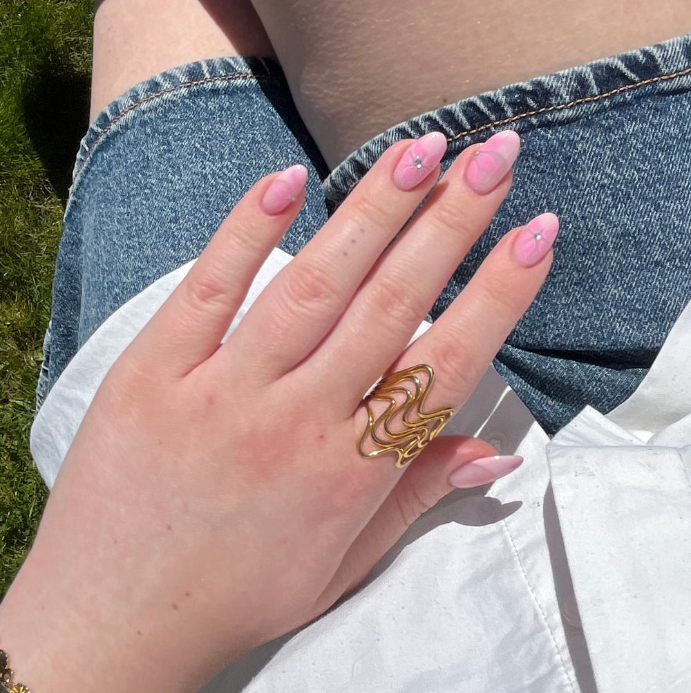 Pink French tips med blomster