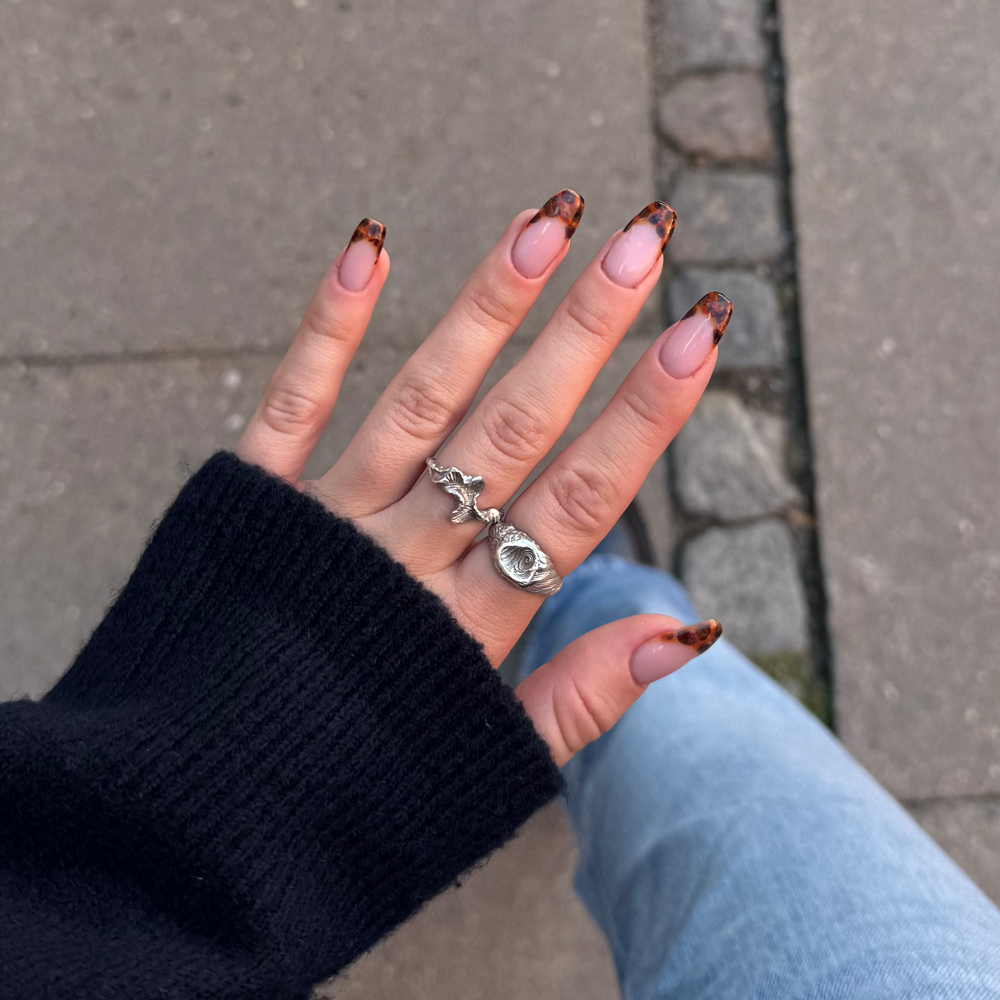 Tortoise French Tips